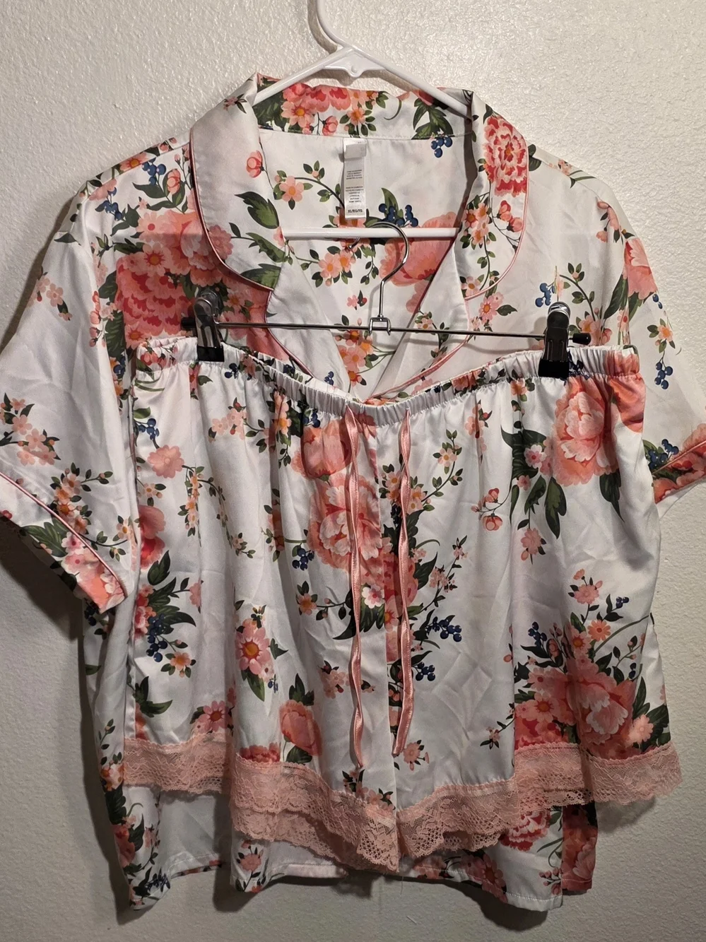 Flora Nikrooz 2 Pcs Relaxed Fit Soft Satin Collar Pajamas XL Floral (210)